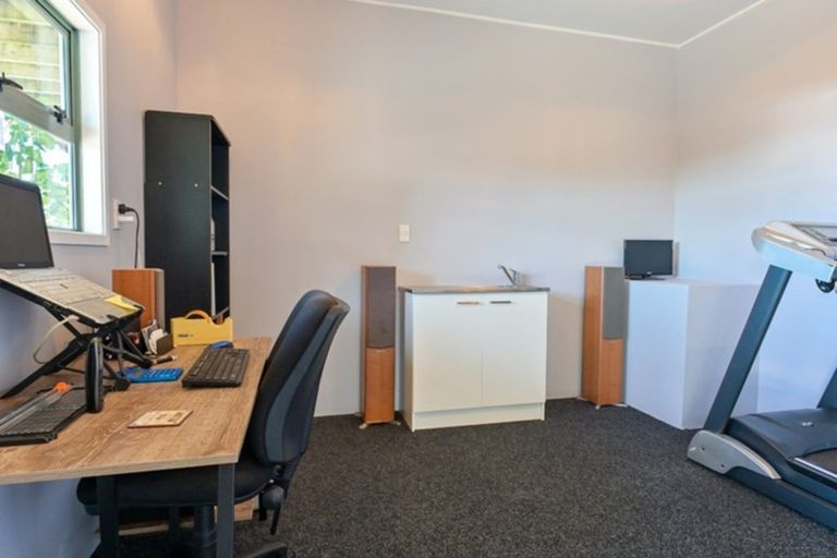 Photo of property in 107 Tireti Road, Titahi Bay, Porirua, 5022