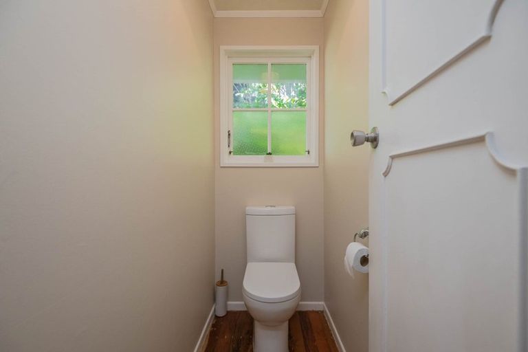 Photo of property in 11 Goddard Grove, Churton Park, Wellington, 6037