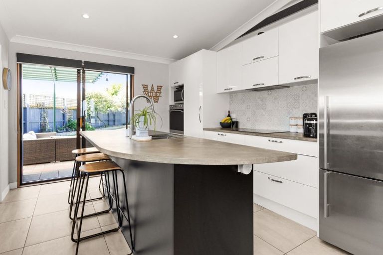 Photo of property in 1 Spriggs Crescent, Greenmeadows, Napier, 4112