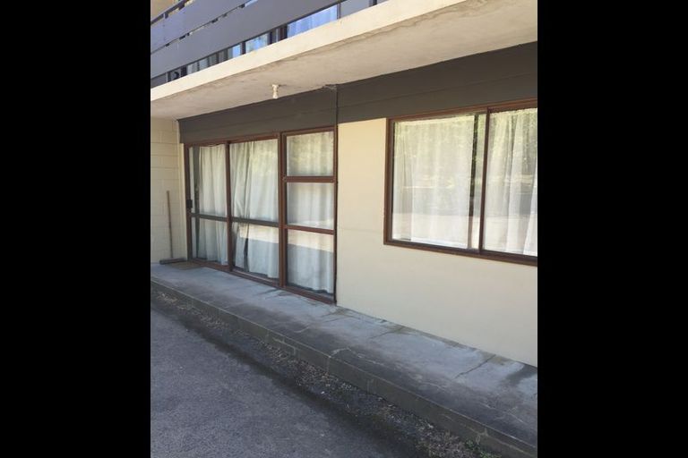 Photo of property in 2/12 Oakley Avenue, Claudelands, Hamilton, 3214