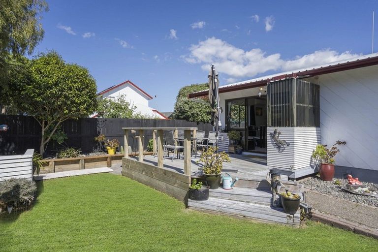 Photo of property in 30a Hartford Avenue, Papamoa Beach, Papamoa, 3118