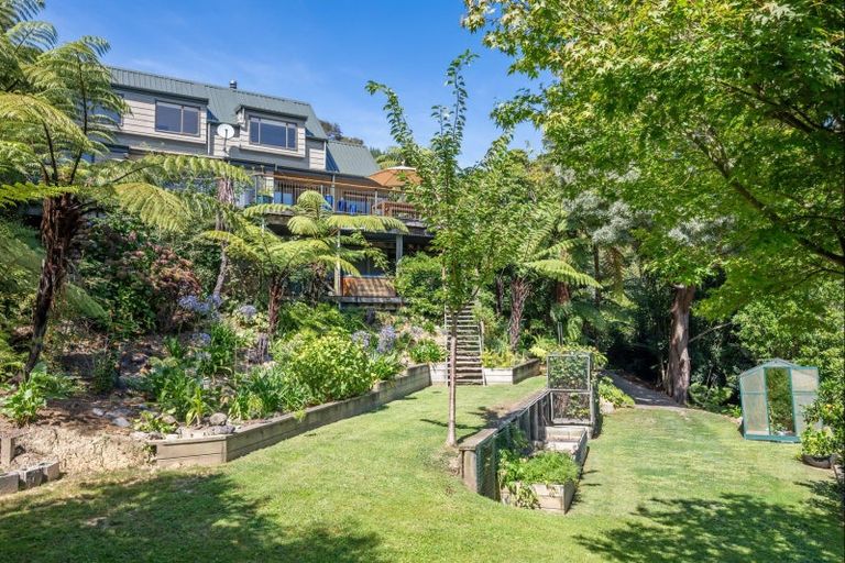 Photo of property in 28 Moetapu Bay Road, Moetapu Bay, Picton, 7282