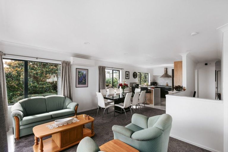 Photo of property in 36 Downing Place, Welcome Bay, Tauranga, 3112