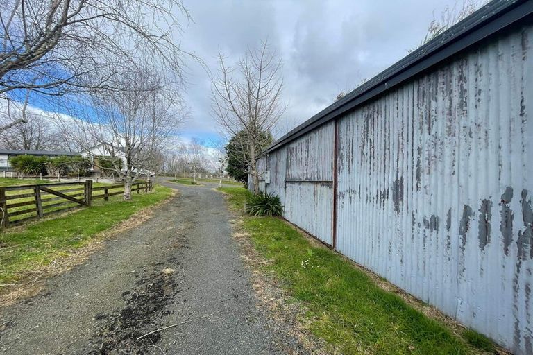 Photo of property in 37 Pitt Road, Runciman, Drury, 2578