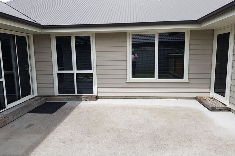 Photo of property in 17 Blackadder Road, Pegasus, 7612