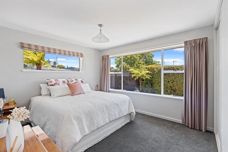 Photo of property in 39 Rossiter Avenue, Redwood, Christchurch, 8051