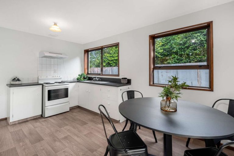 Photo of property in 38 Oakhampton Street, Hornby, Christchurch, 8042