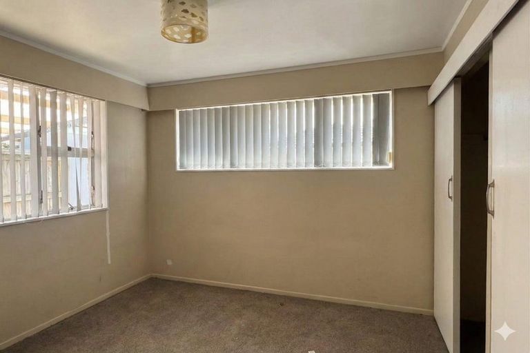 Photo of property in 1/7 Royal Arch Place, Rosehill, Papakura, 2113