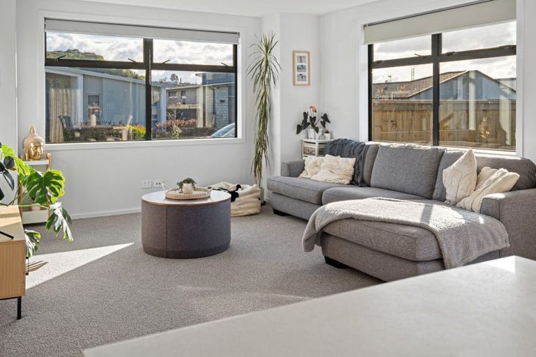 Photo of property in 25 Awataha Crescent, Pyes Pa, Tauranga, 3110