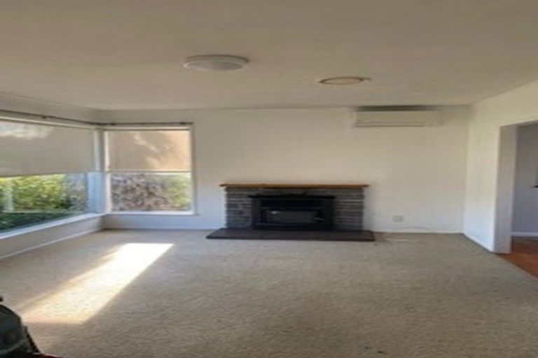 Photo of property in 9 Flaxdale Street, Birkdale, Auckland, 0626