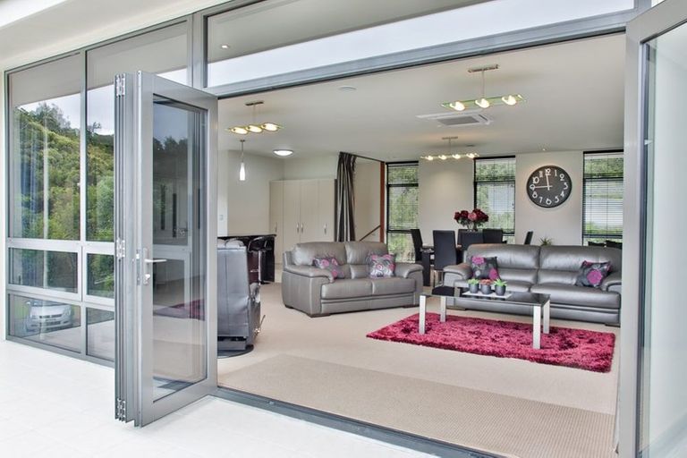 Photo of property in 5a Arthurstown Road, Ruatapu, Hokitika, 7883