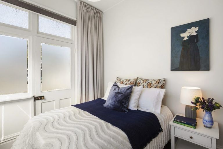 Photo of property in 103 Derwent Street, Island Bay, Wellington, 6023