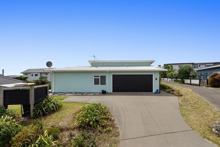 Photo of property in 32a Ohuirehe Road, Coastlands, Whakatane, 3120