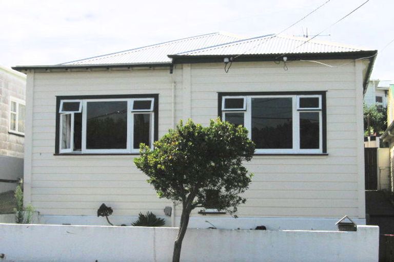 Photo of property in 247 Rintoul Street, Berhampore, Wellington, 6023