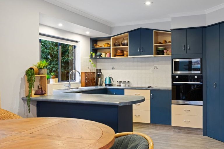 Photo of property in 28 Stableford Drive, Pyes Pa, Tauranga, 3112