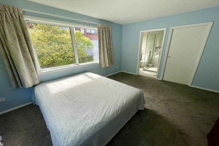 Photo of property in 15 Dowse Drive, Maungaraki, Lower Hutt, 5010