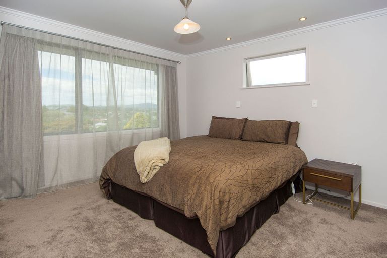 Photo of property in 186 Otumoetai Road, Brookfield, Tauranga, 3110