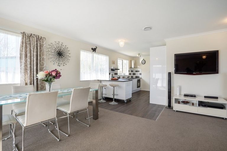 Photo of property in 73 Avenue Road, Foxton, 4814