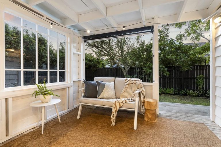 Photo of property in 29 Stafford Road, Northcote Point, Auckland, 0627