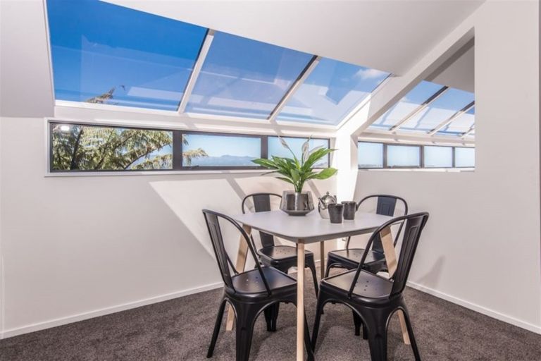 Photo of property in 33 Homebush Road, Khandallah, Wellington, 6035