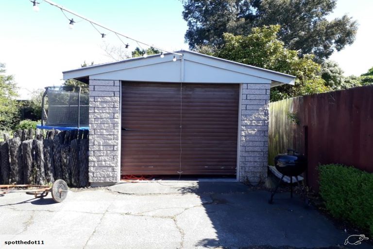 Photo of property in 411 Yaldhurst Road, Russley, Christchurch, 8042