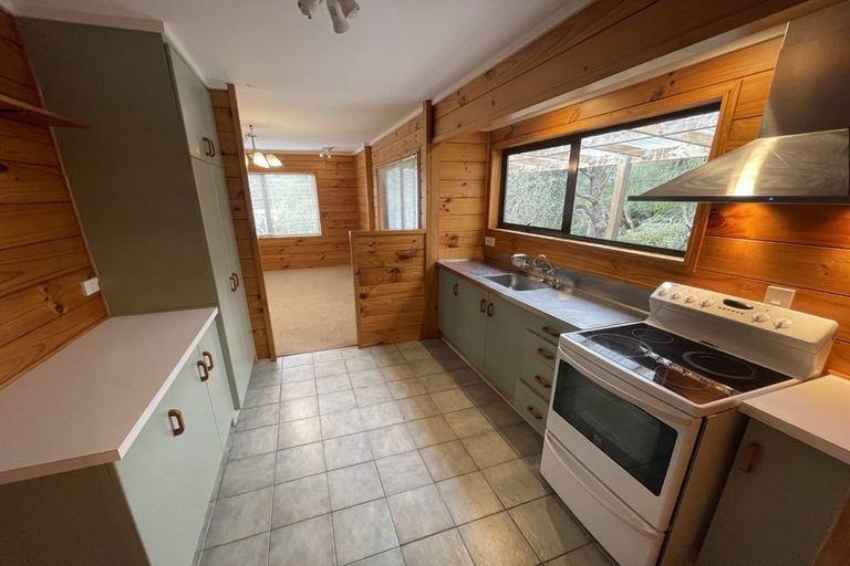 Photo of property in 2/30 Charles Dickens Drive, Mellons Bay, Auckland, 2014