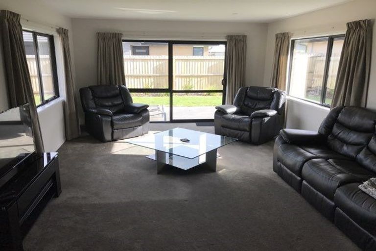 Photo of property in 32a Bradbury Avenue, Rolleston, 7614