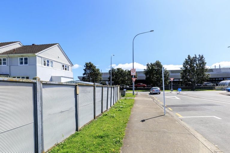 Photo of property in 4/87 Cambridge Terrace, Waterloo, Lower Hutt, 5011