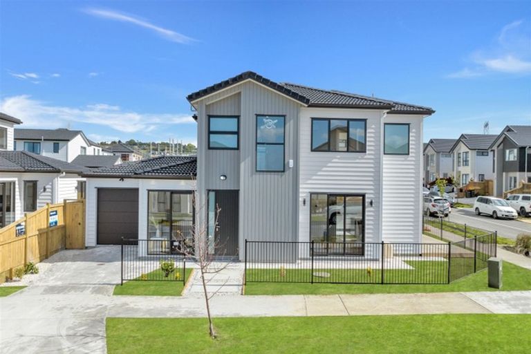 Photo of property in 57 Ksenia Drive, Flat Bush, Auckland, 2019