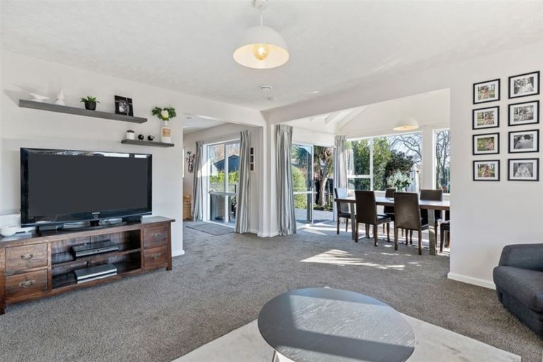 Photo of property in 289 Westminster Street, Mairehau, Christchurch, 8013