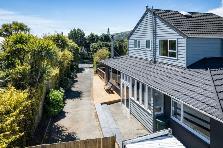 Photo of property in 150 Rawhiti Road, Pukerua Bay, 5026