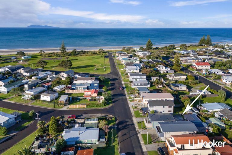 Photo of property in 17 Brighton Road, Waihi Beach, 3611