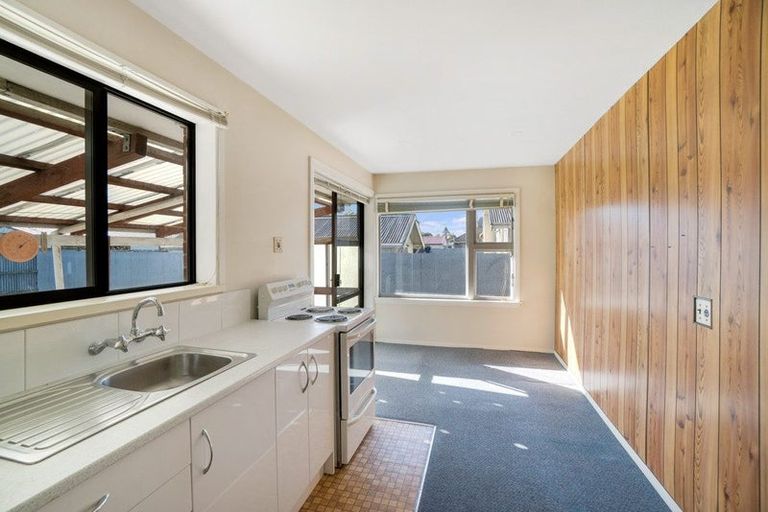 Photo of property in 16 Ngata Place, Hei Hei, Christchurch, 8042