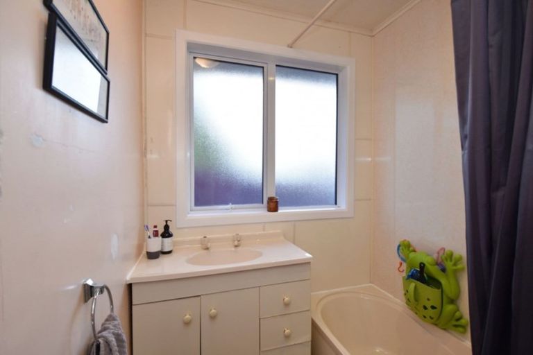 Photo of property in 34 Wye Street, Newfield, Invercargill, 9812