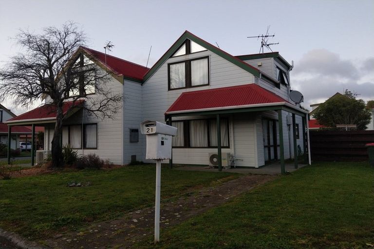 Photo of property in Princeton Gardens, 21/58 Cuba Street, Petone, Lower Hutt, 5012