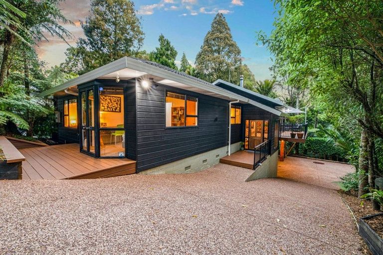 Photo of property in 22 Waima Crescent, Titirangi, Auckland, 0604