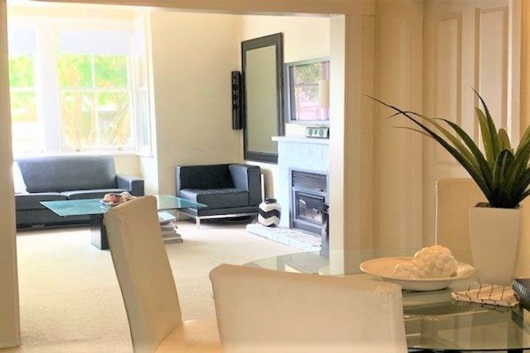 Photo of property in 86 Avenue Road, Foxton, 4814