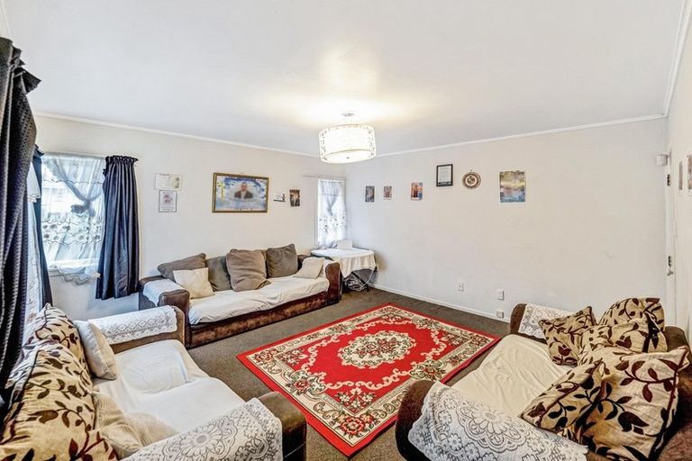 Photo of property in 8 Bolton Place, Otara, Auckland, 2023