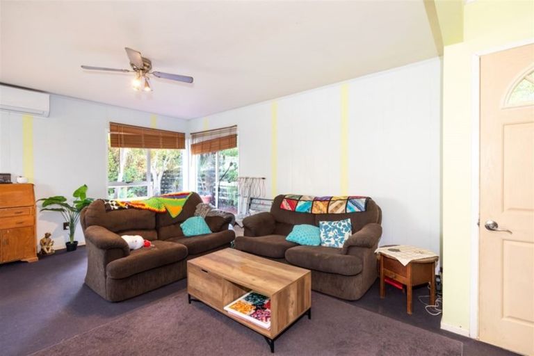 Photo of property in 52 Japonica Drive, Beach Haven, Auckland, 0626