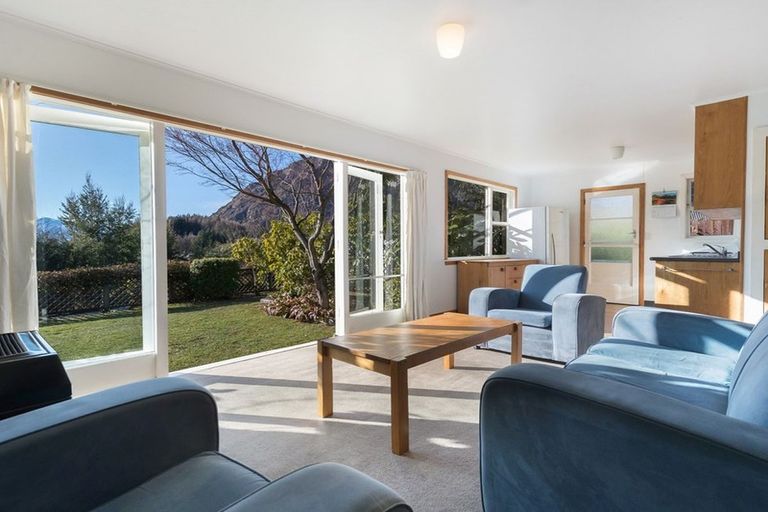 Photo of property in 36 Mcchesney Road, Arthurs Point, Queenstown, 9371
