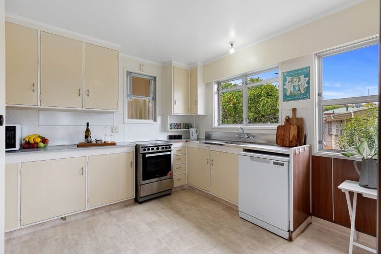 Photo of property in 18 Highfield Crescent, Brookfield, Tauranga, 3110