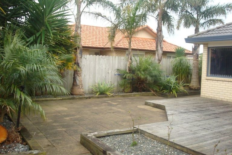 Photo of property in 7 Ardkeen Place, East Tamaki, Auckland, 2016