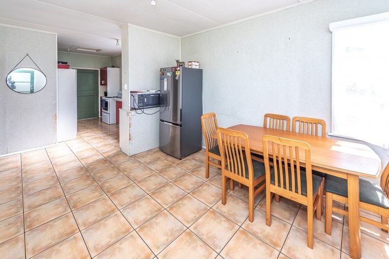 Photo of property in 9 Cornfoot Street, Castlecliff, Whanganui, 4501