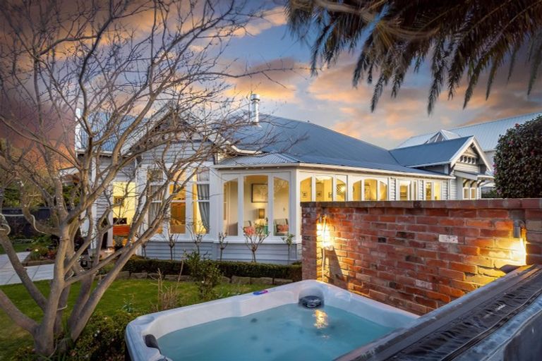 Photo of property in 121 Winchester Street, Merivale, Christchurch, 8014