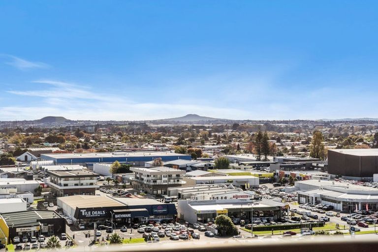 Photo of property in The Rennaissance, 14e/18 Ronwood Avenue, Manukau, Auckland, 2104