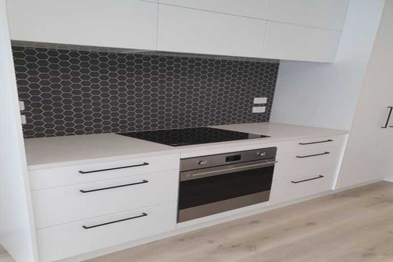 Photo of property in 4 Hoiho Road, Pukekohe, 2120