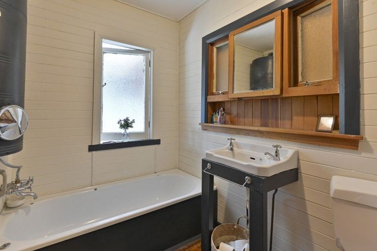 Photo of property in 81 Pohokura Road, Tutira, Napier, 4188