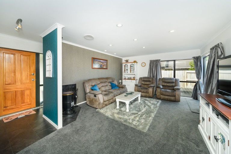 Photo of property in 10 Parnell Heights Drive, Kelvin Grove, Palmerston North, 4414