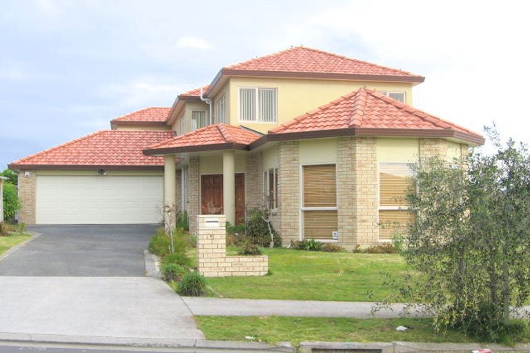 Photo of property in 5 Willowbank Close, East Tamaki Heights, Auckland, 2016