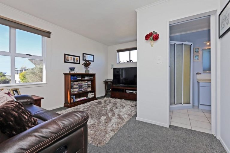Photo of property in 55 Charles Street, Westshore, Napier, 4110